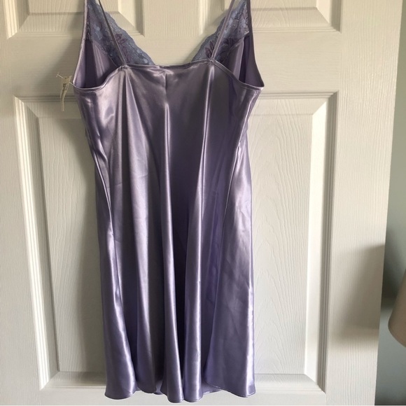Vintage Inner Most purple satin & lace nightgown in size M - Picture 4 of 10
